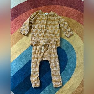 Sweater set size 18-24 months unisex